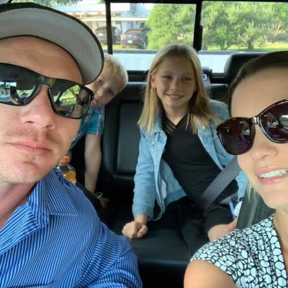 Meet your Posher, Jenny - Picture 1 of 1